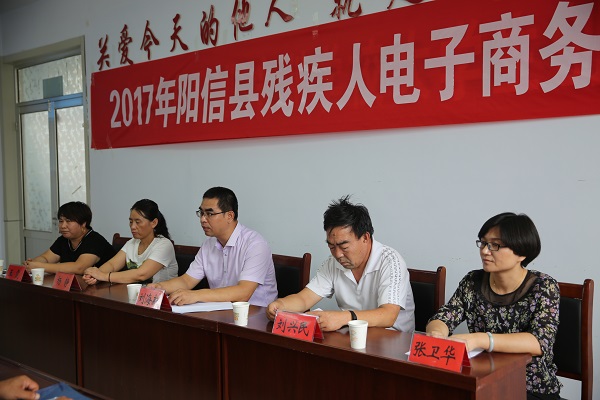 ͼΪ������2017��м��˵���������ѵ������ʽ�ֳ�